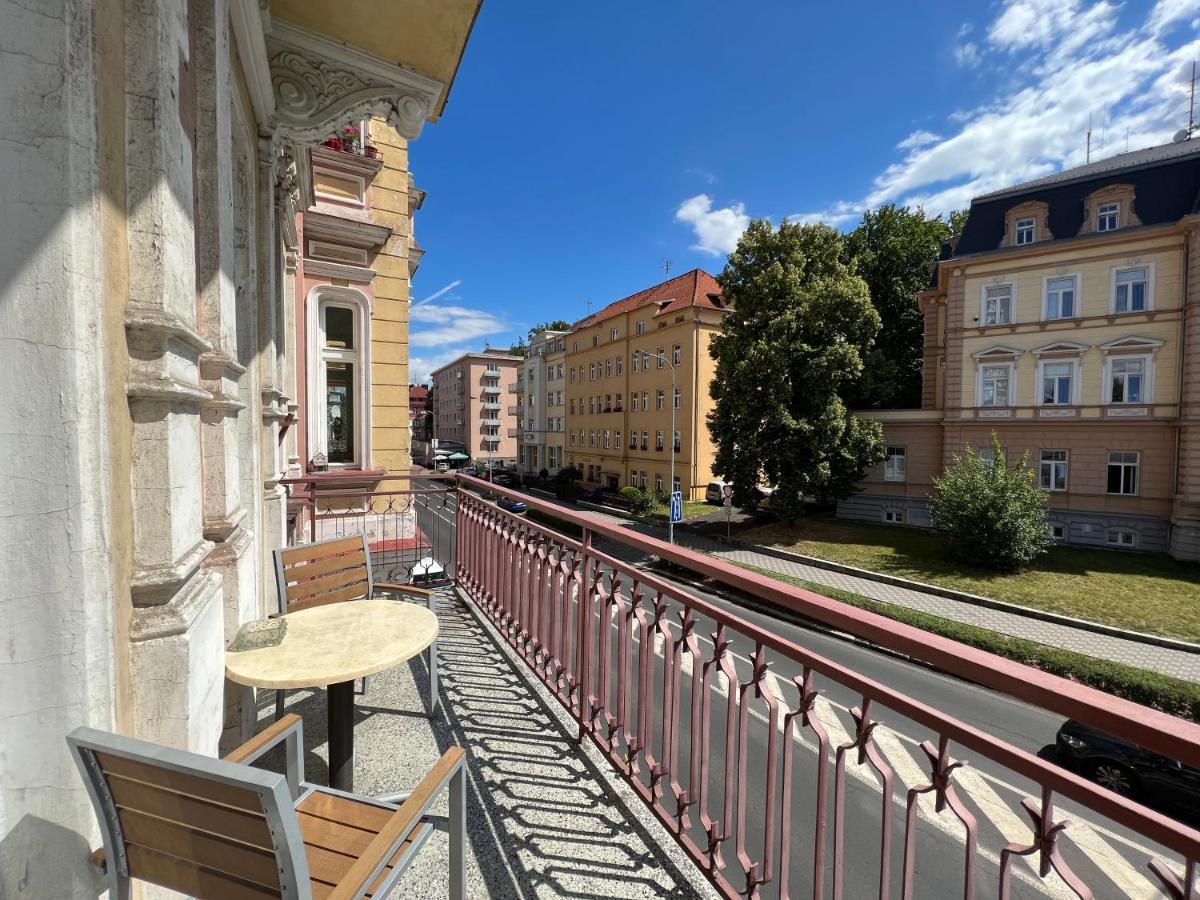 Apartment Alice Center Karlsbad Exteriör bild